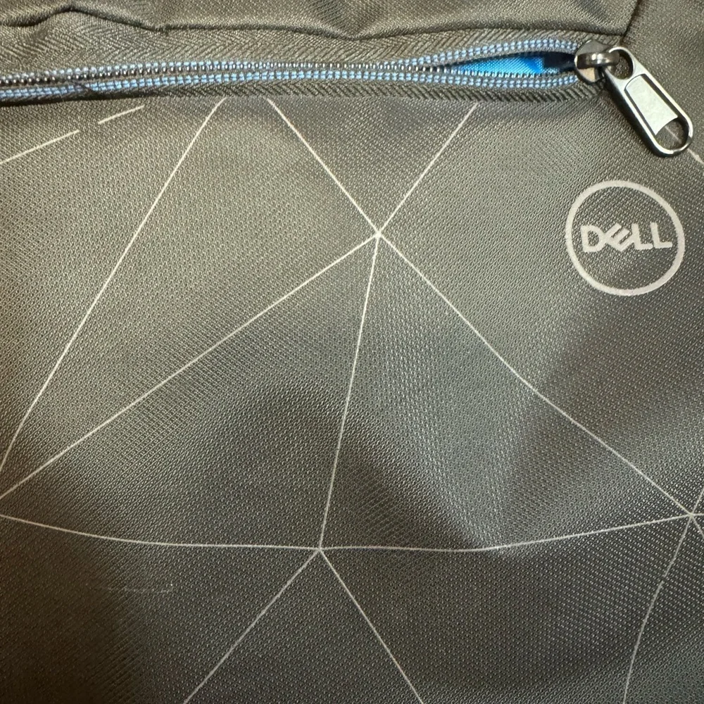 Dell 15” Black Padded Geometric Laptop Messenger Bag